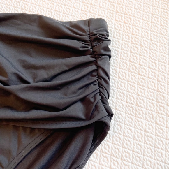 Lands’ End Plus High Waist Black Ruched Swim Bikini Bottoms Size 16 - Picture 3 of 5